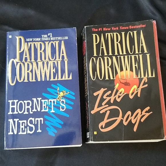 📚PATRICIA CORNWELL PAPERBACKS - Picture 2 of 9
